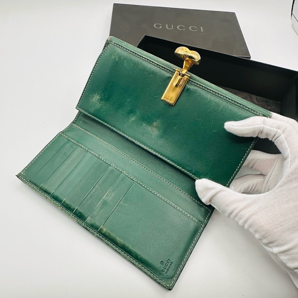 Gucci Guccissima Gold Clasp Wallet - Picture 2 of 11